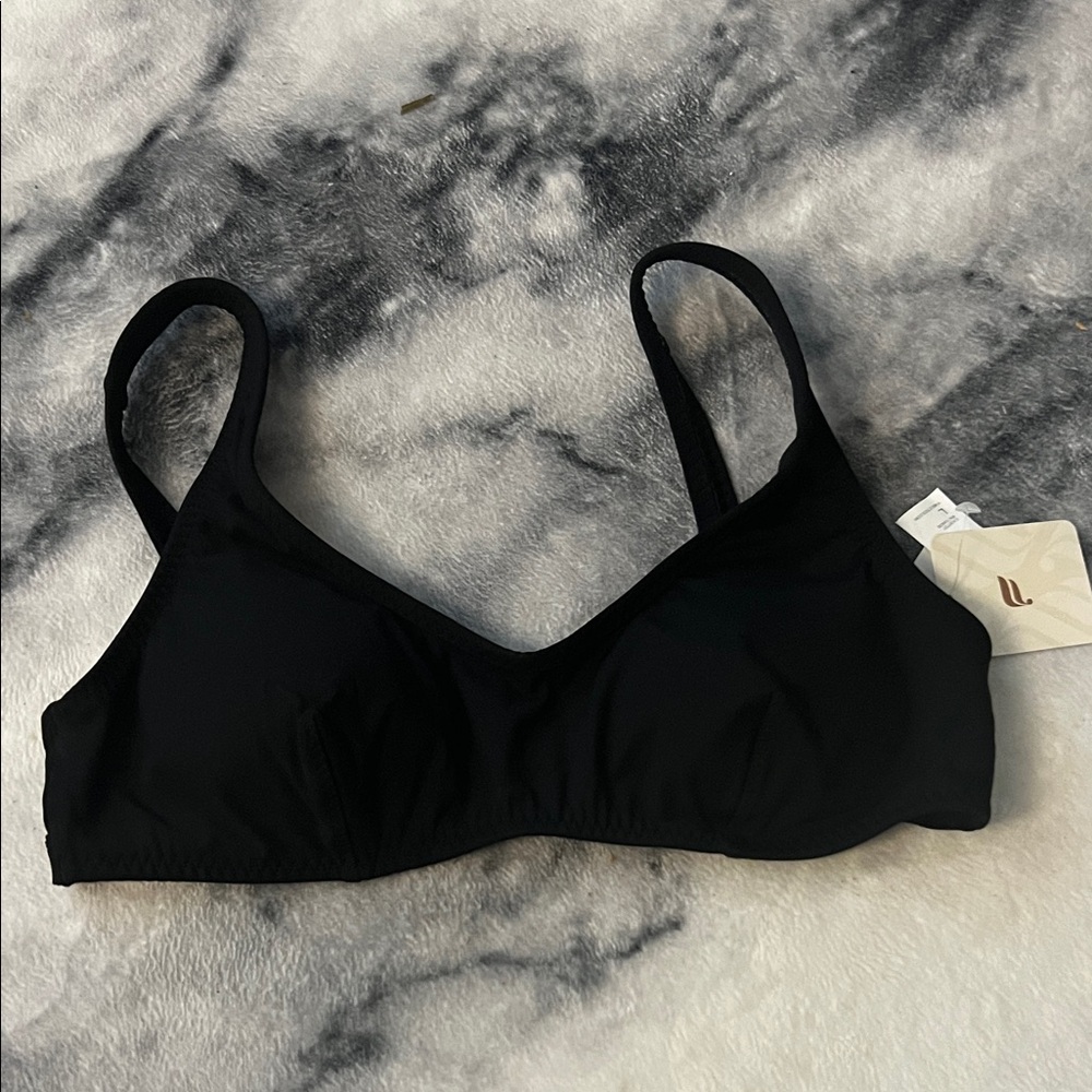 Fabletics Classic Black Women's swim top